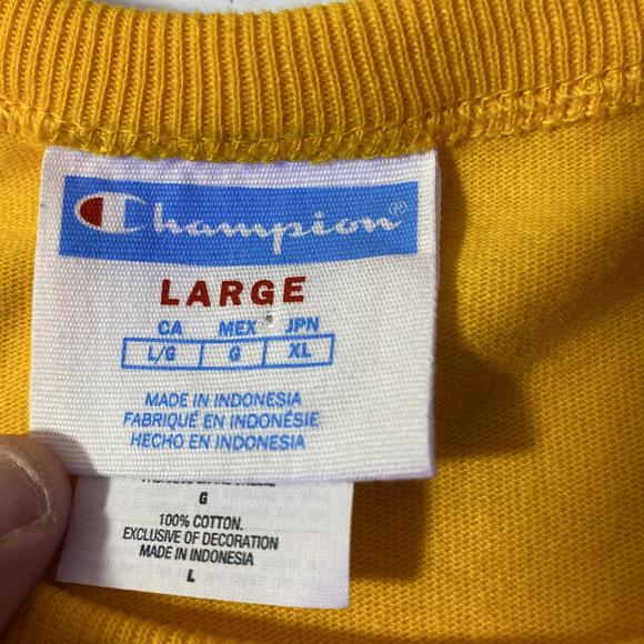 Champion yello embroidered short sleeve - Picture 5 of 11